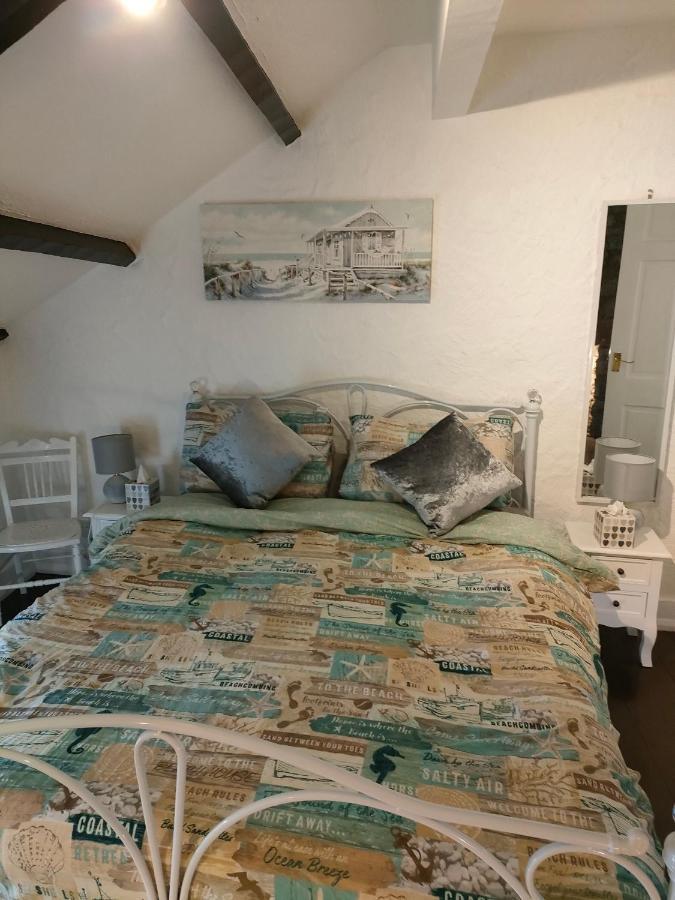 Fishermen'S Cottage With Log Burner, 2 Bathrooms & Sea Views From Garden Terraces Мъмбълс Екстериор снимка