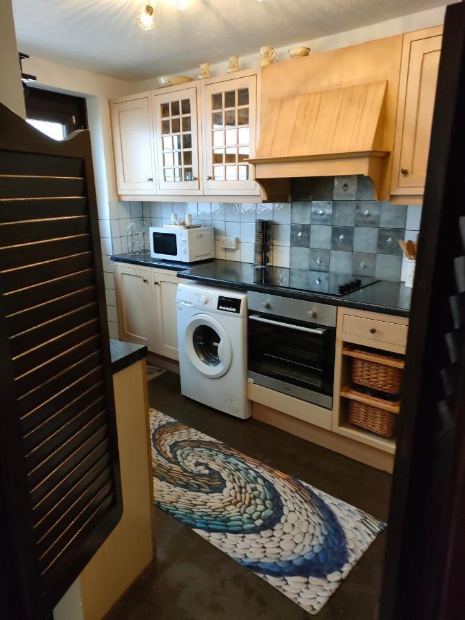 Fishermen'S Cottage With Log Burner, 2 Bathrooms & Sea Views From Garden Terraces Мъмбълс Екстериор снимка