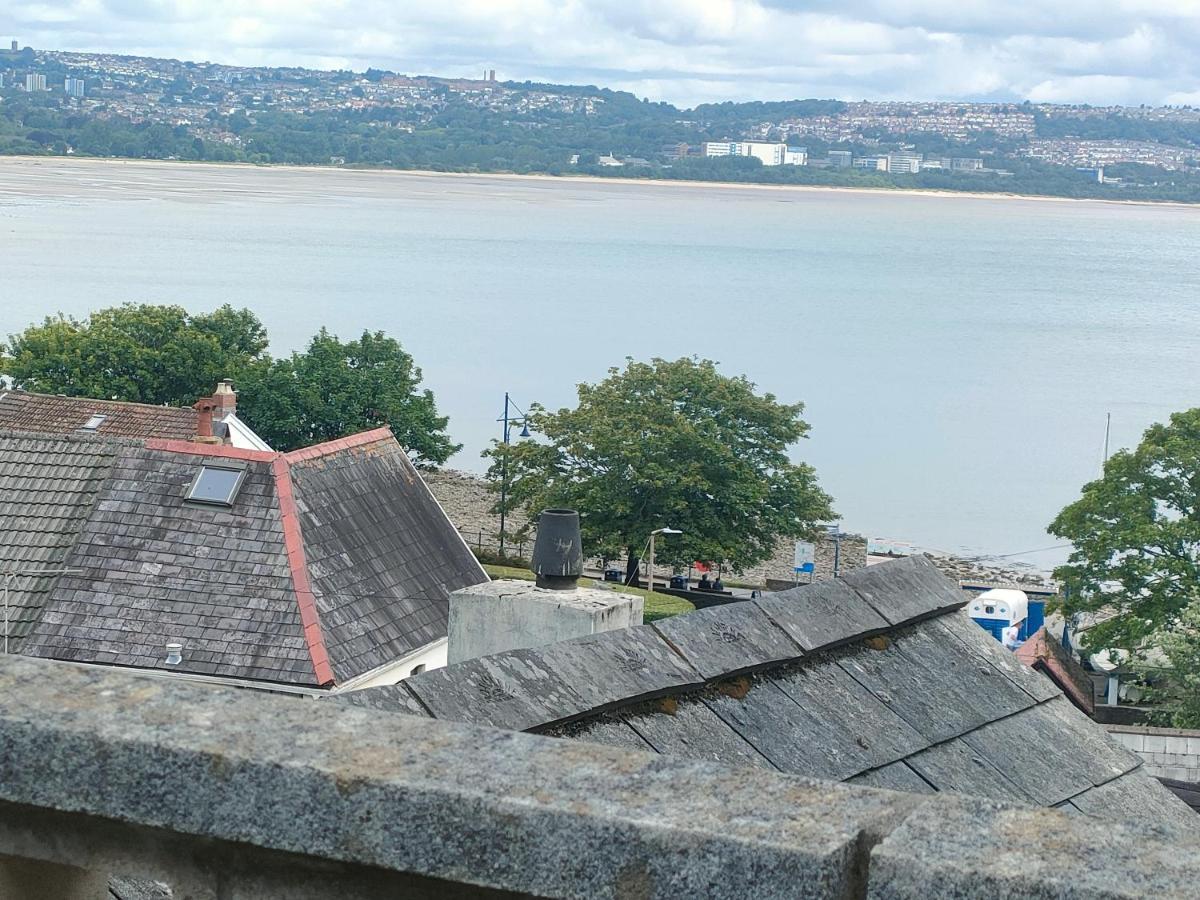 Fishermen'S Cottage With Log Burner, 2 Bathrooms & Sea Views From Garden Terraces Мъмбълс Екстериор снимка