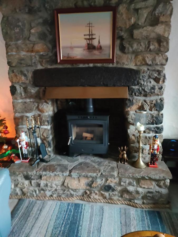 Fishermen'S Cottage With Log Burner, 2 Bathrooms & Sea Views From Garden Terraces Мъмбълс Екстериор снимка