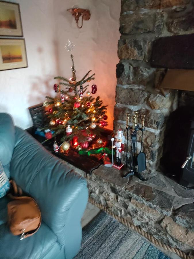 Fishermen'S Cottage With Log Burner, 2 Bathrooms & Sea Views From Garden Terraces Мъмбълс Екстериор снимка