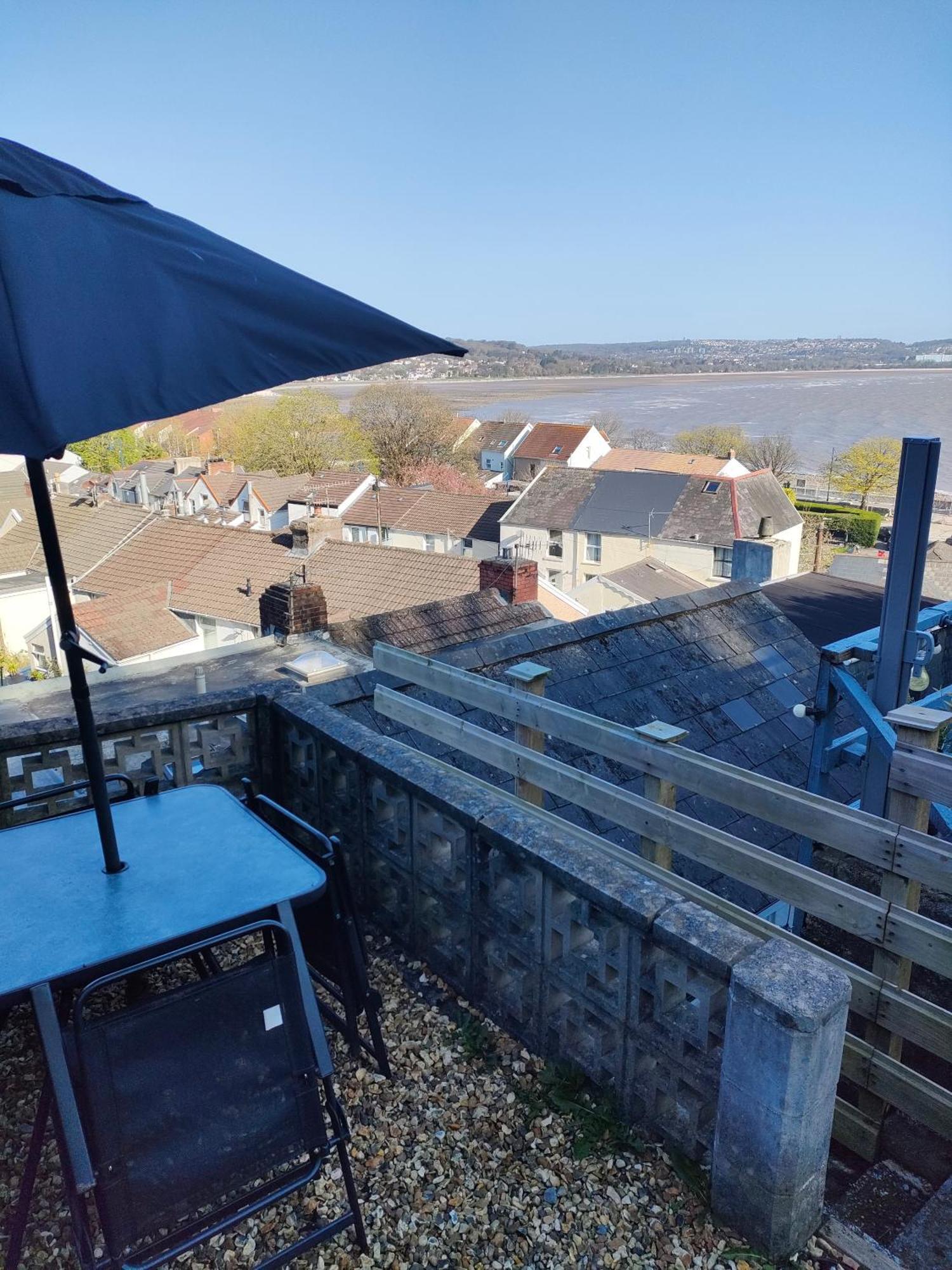 Fishermen'S Cottage With Log Burner, 2 Bathrooms & Sea Views From Garden Terraces Мъмбълс Екстериор снимка